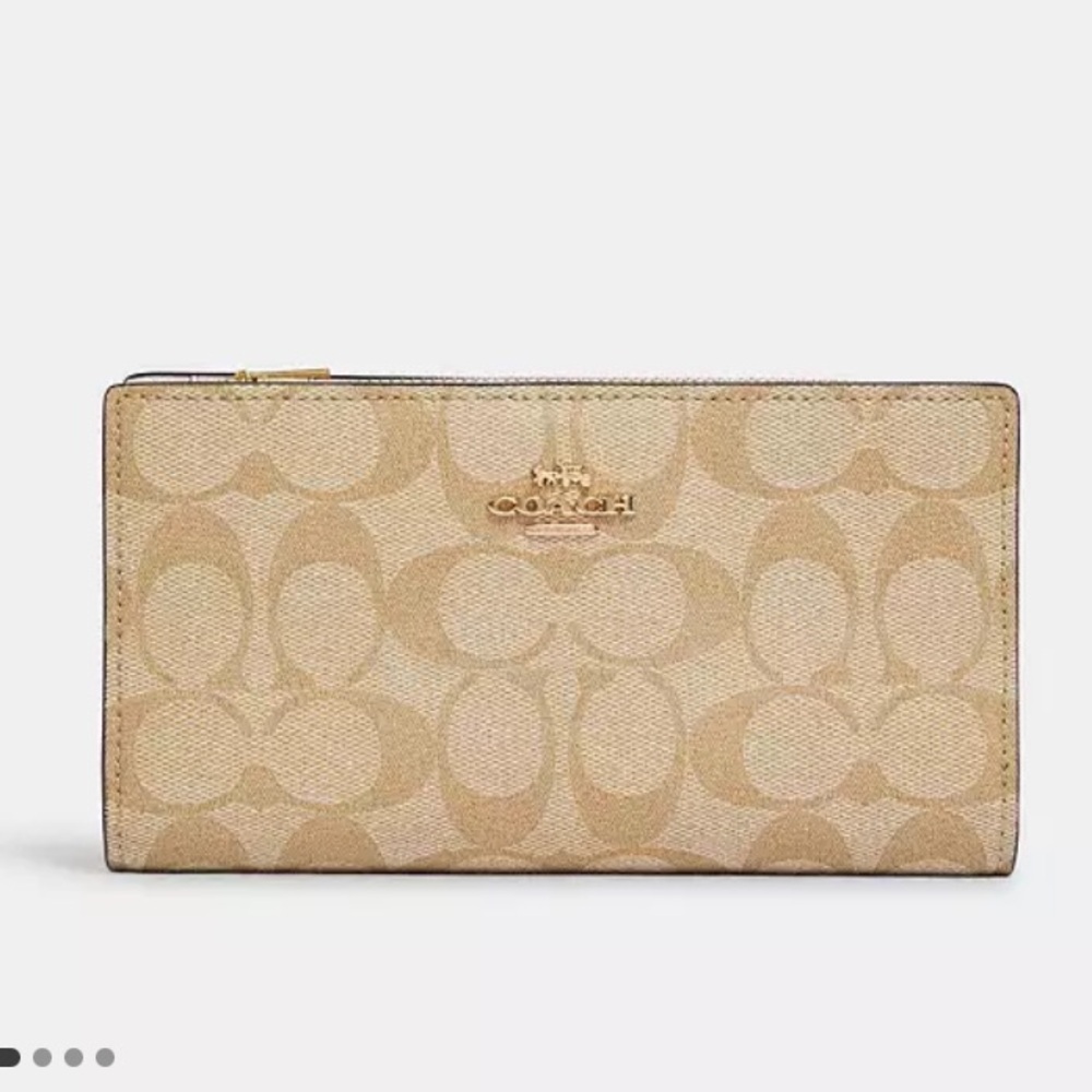 Coach  New C8714 Light Khaki Signature Chalk Leather Slim Zip Wallet NWT $268